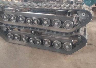 Diverso tren de aterrizaje de la pista de la correa eslabonada del motor diesel de las capacidades de carga para los aparejos