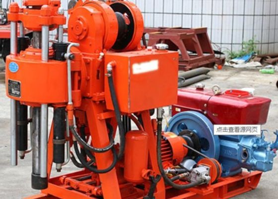 180 m Excavadora hidráulica portátil montada para perforación de aguas o recogida de muestras de exploración