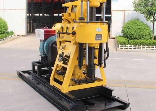 pozo de agua agujereado rotatorio 15KW del 180m pequeño que perfora a Rig Machine